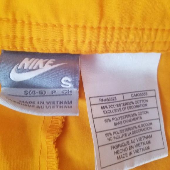 Nike capri size S (20in.inseam ) 2 pockets - Picture 7 of 7